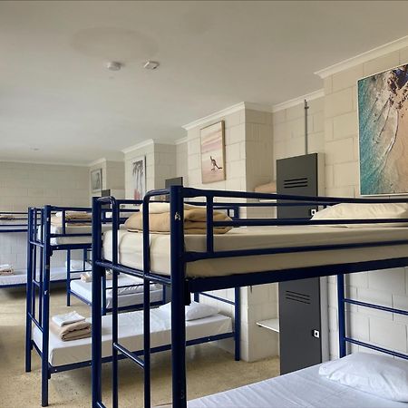 Yha Coolangatta Gold Coast Hostel Екстериор снимка
