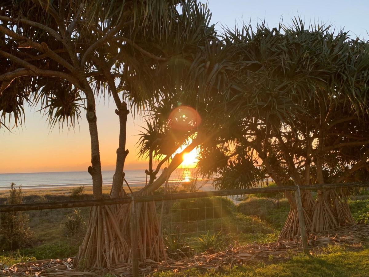 Yha Coolangatta Gold Coast Hostel Екстериор снимка