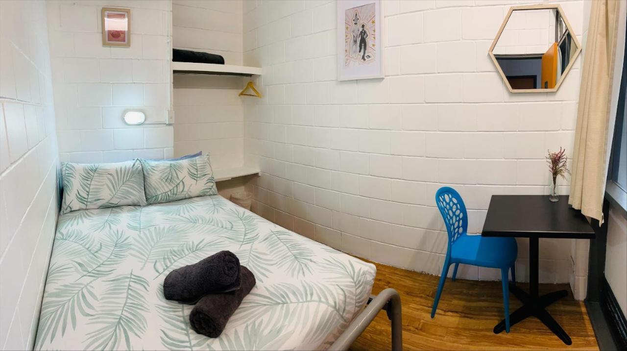 Yha Coolangatta Gold Coast Hostel Екстериор снимка