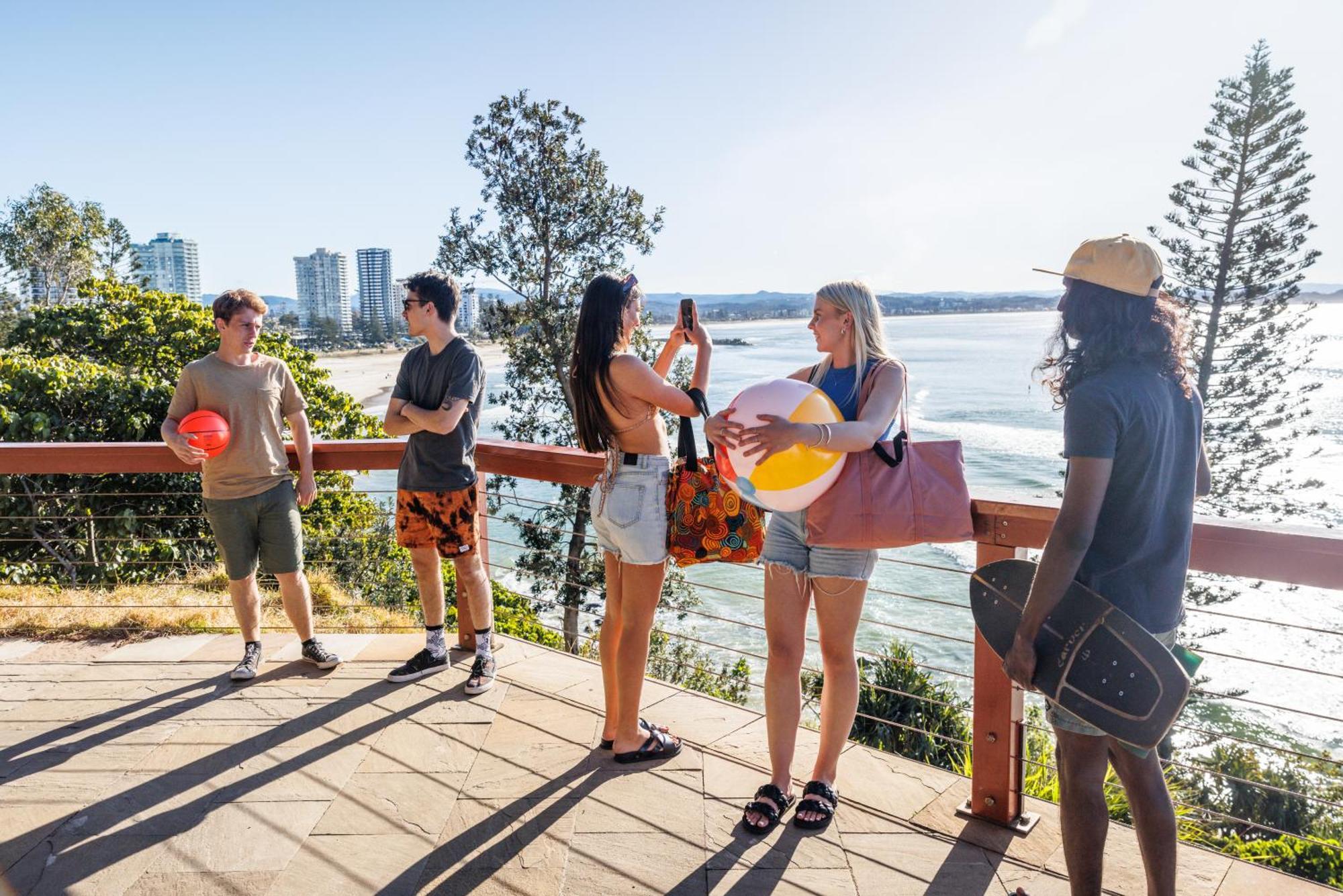 Yha Coolangatta Gold Coast Hostel Екстериор снимка