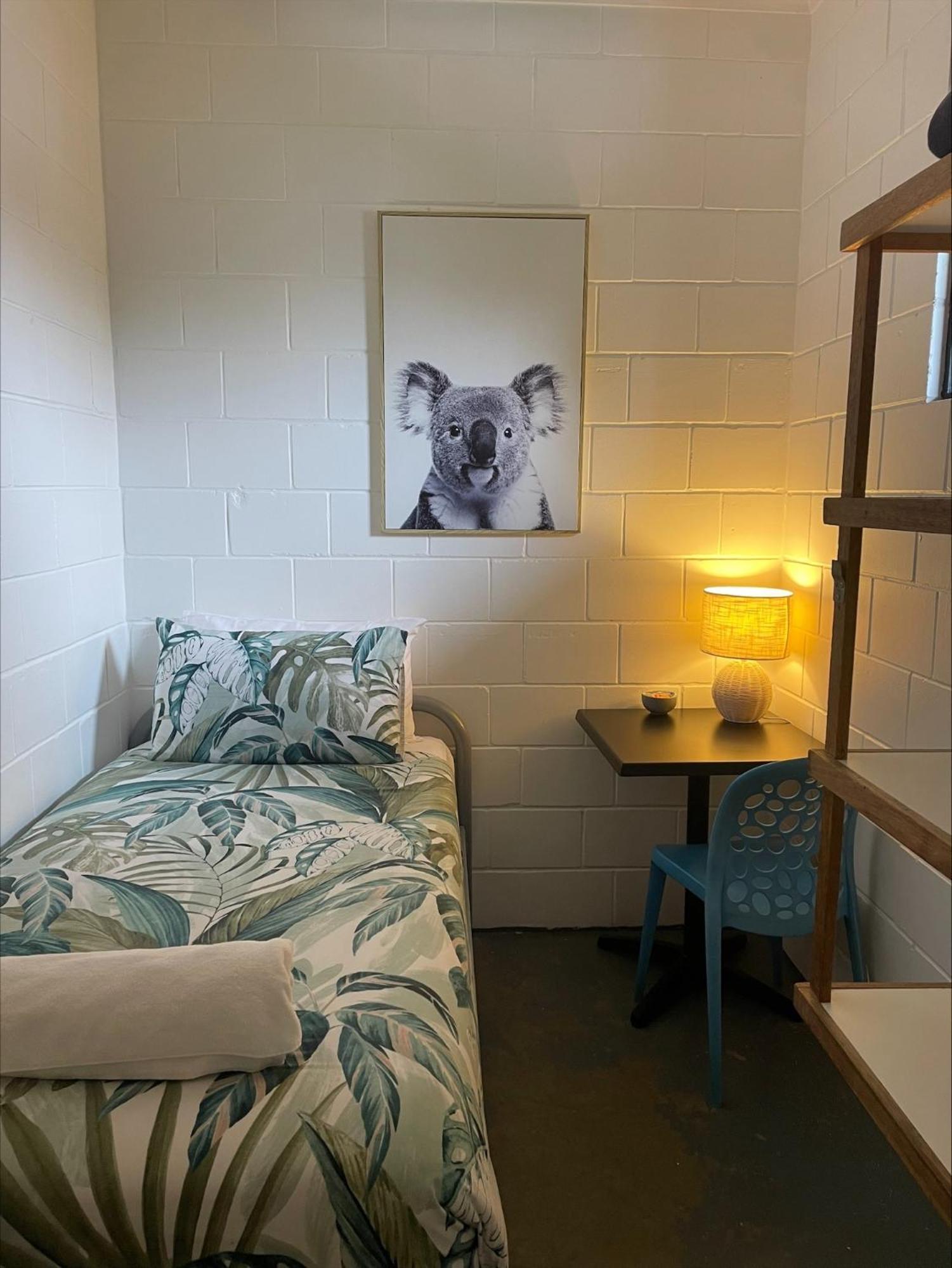 Yha Coolangatta Gold Coast Hostel Екстериор снимка