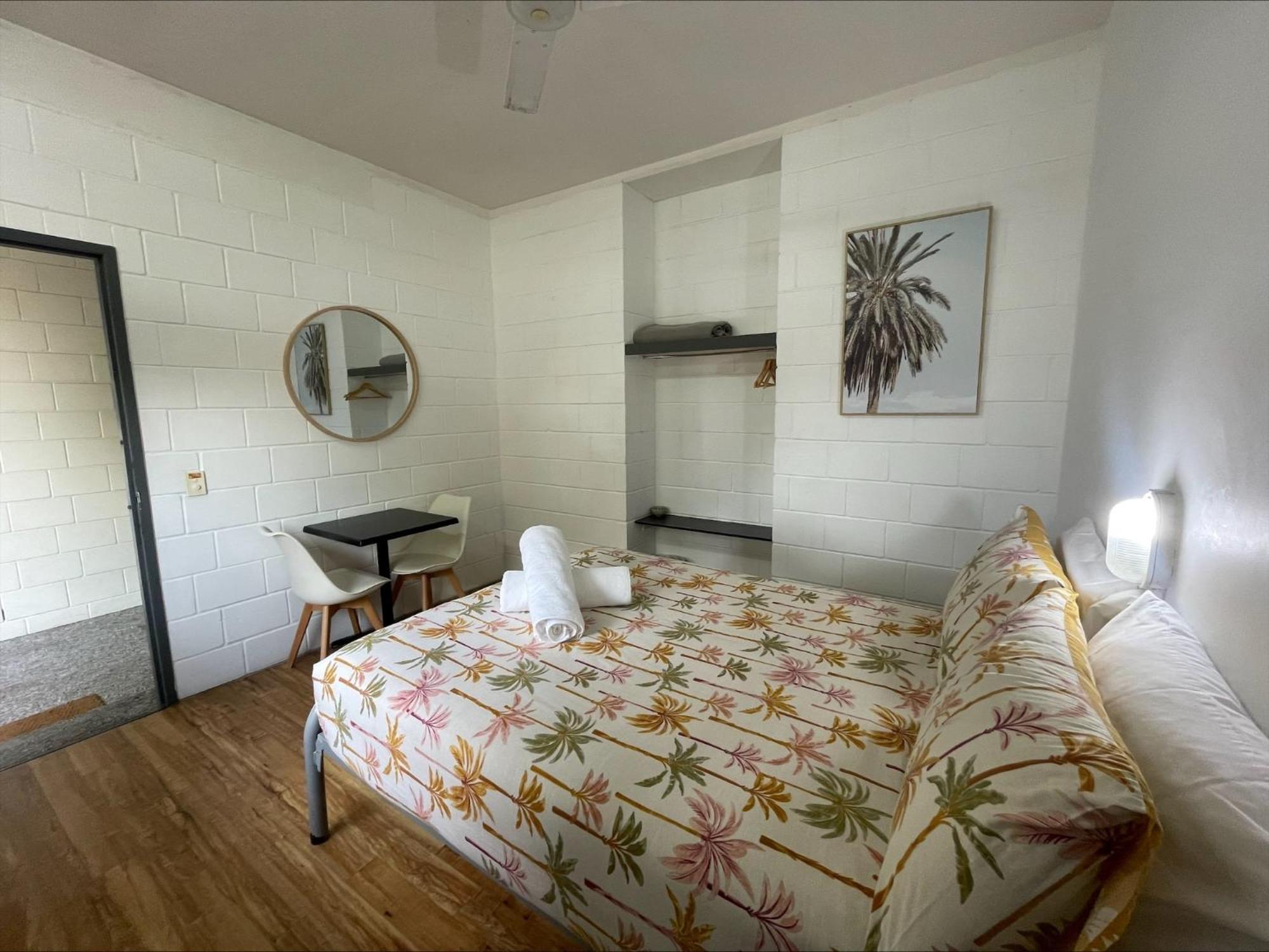 Yha Coolangatta Gold Coast Hostel Екстериор снимка