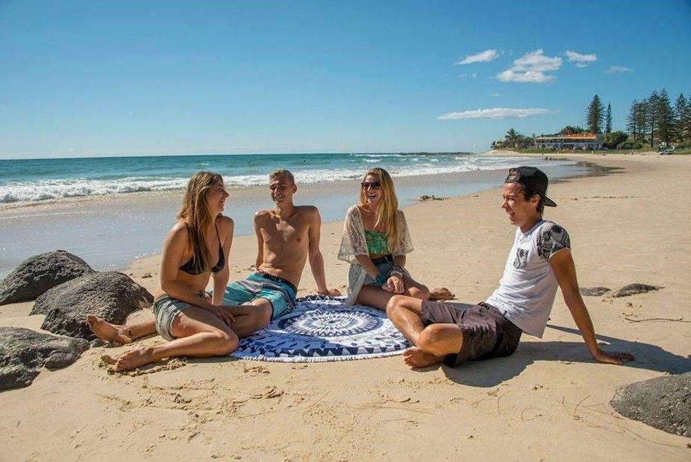 Yha Coolangatta Gold Coast Hostel Екстериор снимка