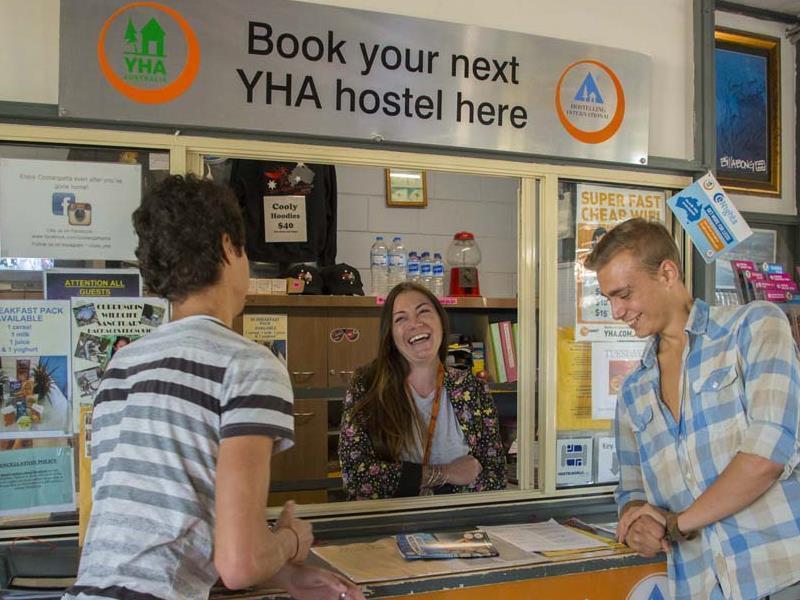 Yha Coolangatta Gold Coast Hostel Екстериор снимка