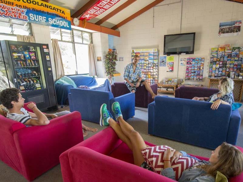 Yha Coolangatta Gold Coast Hostel Екстериор снимка