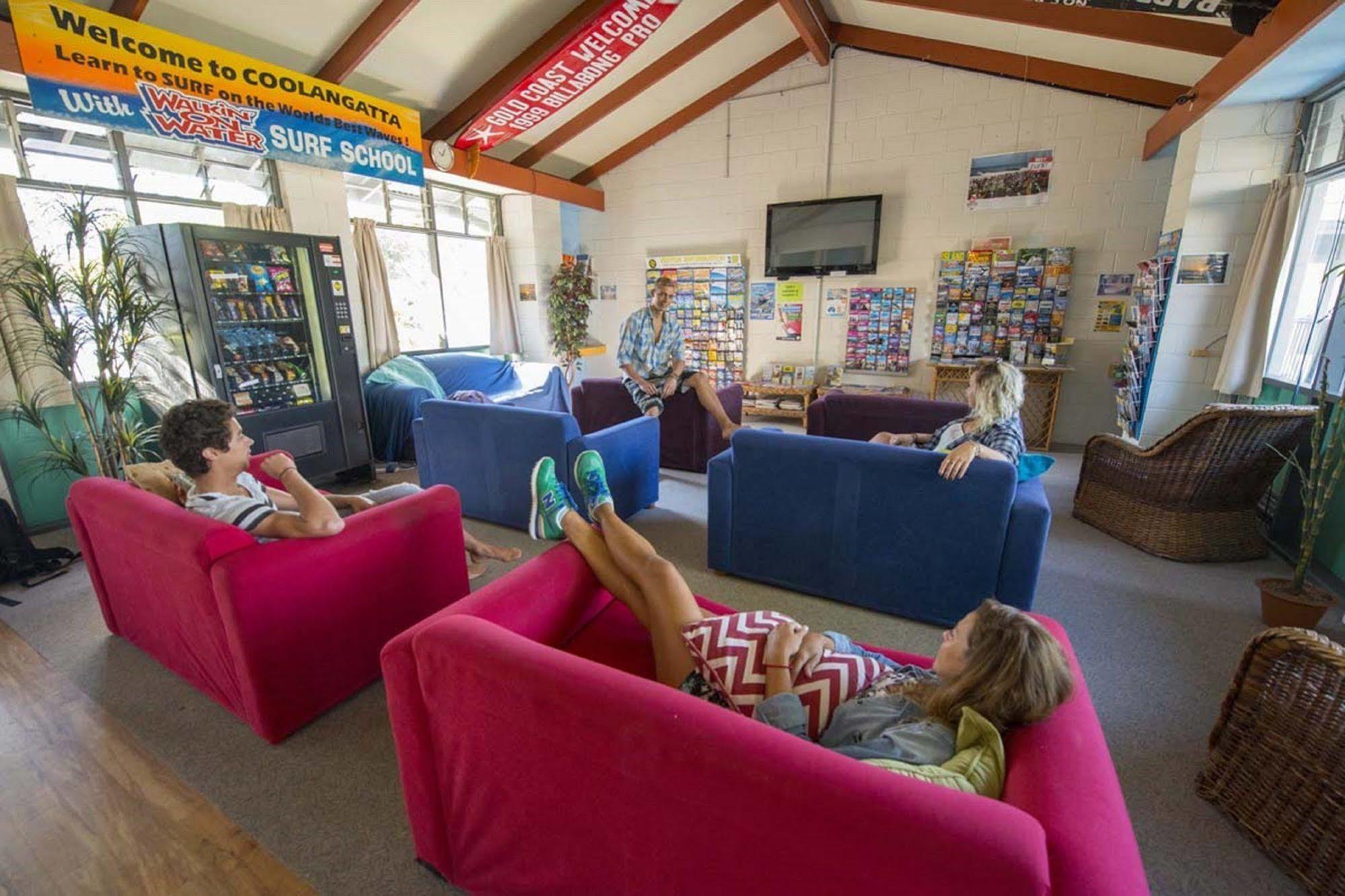 Yha Coolangatta Gold Coast Hostel Екстериор снимка