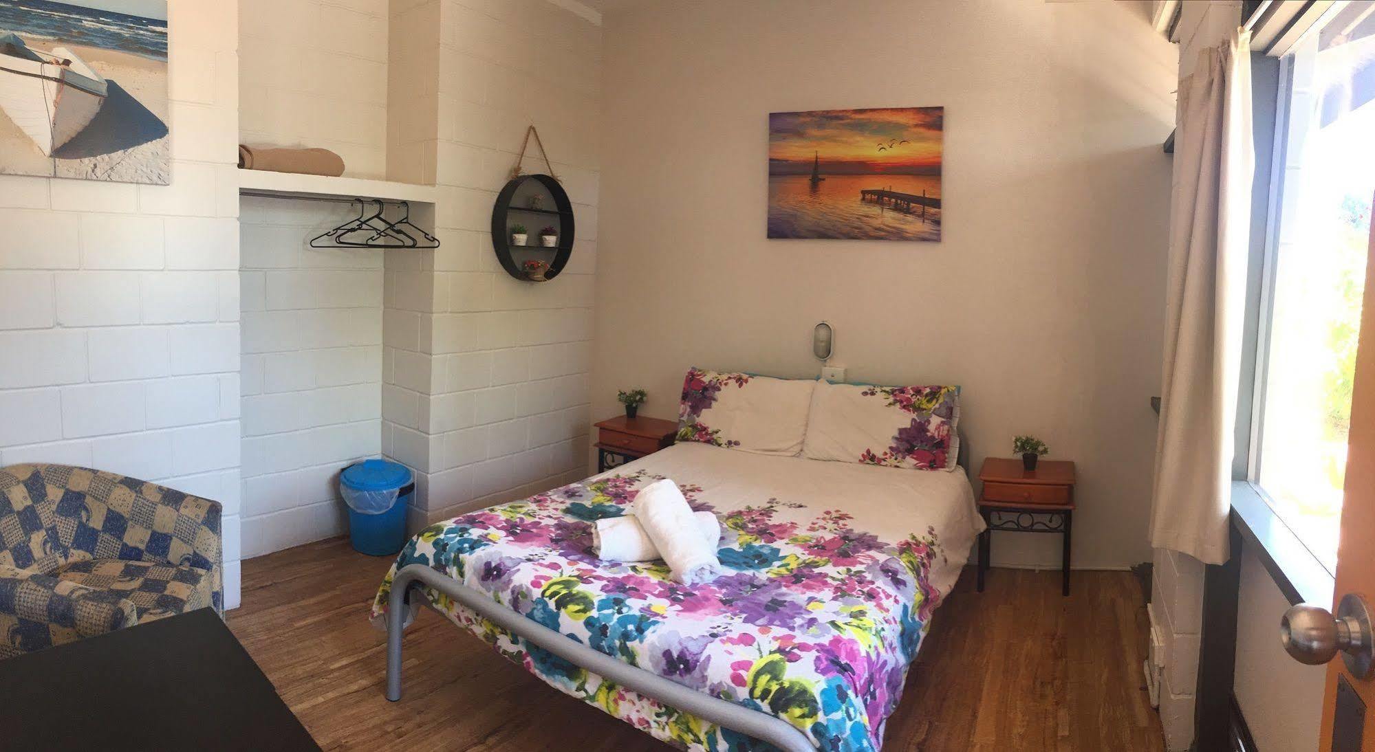 Yha Coolangatta Gold Coast Hostel Екстериор снимка