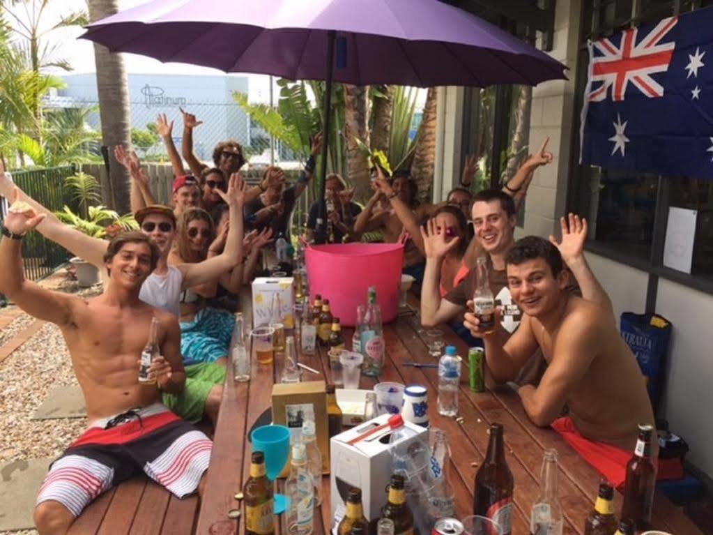 Yha Coolangatta Gold Coast Hostel Екстериор снимка