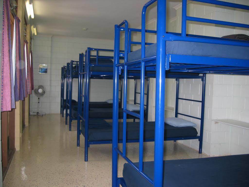 Yha Coolangatta Gold Coast Hostel Екстериор снимка